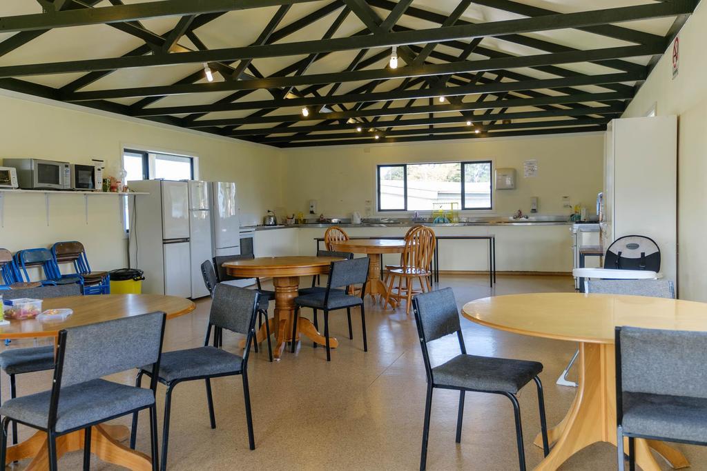 Grumpy's Kiwi Holiday Park Geraldine Bagian luar foto